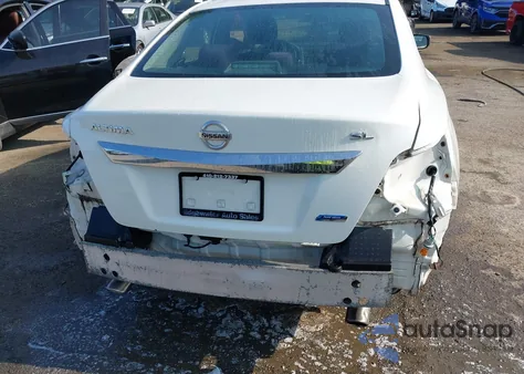 2013 Nissan Altima 2.5 S z USA, uszkodzony, nr VIN 1N4AL3AP4DN478204